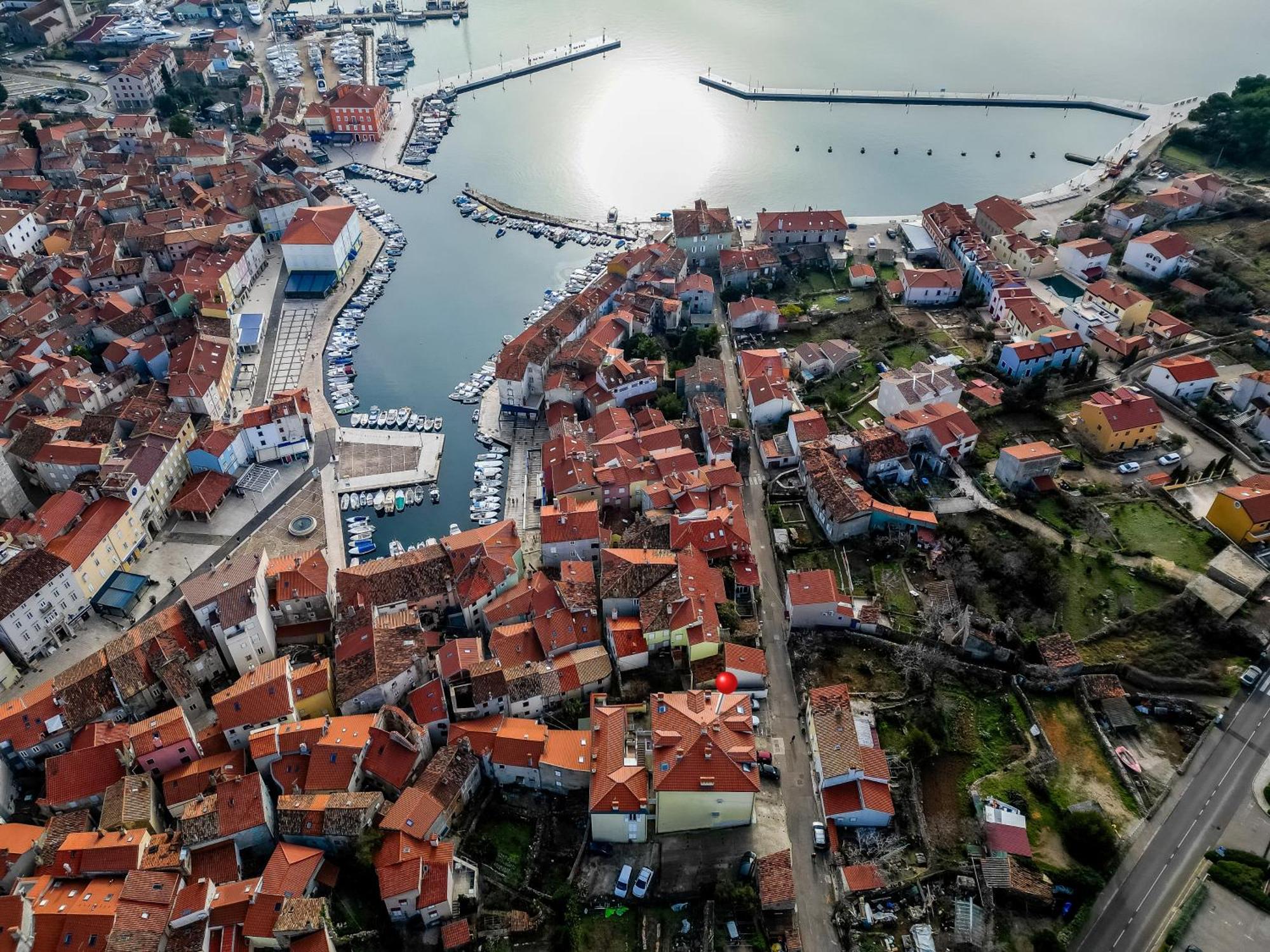 Aparment Kod Kule Leilighet Cres Eksteriør bilde